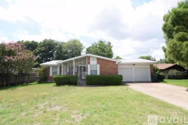Main picture of 1217 Meadow Dr