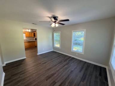 Main picture of 212 N Owens St