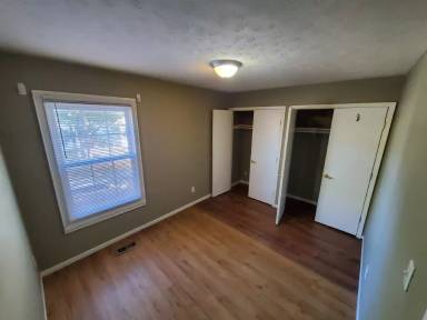 Main picture of 258 N Tacoma Ave