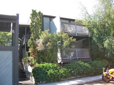 Main picture of 815 SW Higgins Ave