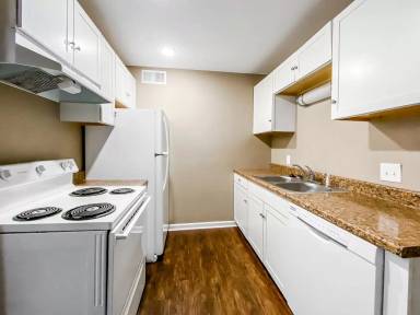 Main picture of 116 E 10th Ave