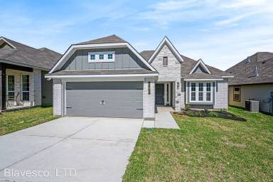 Main picture of 107 Alessandra Way