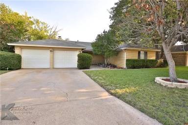 Main picture of 3258 Winterhawk Dr