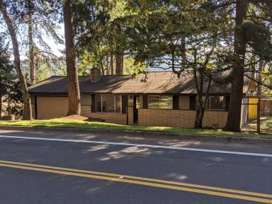 Main picture of 4483 Fox Hollow Rd