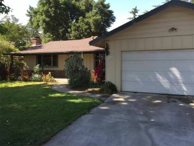 Main picture of 1425 Locke Rd