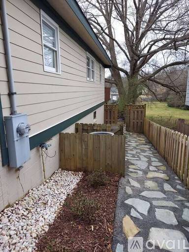 Main picture of 1018 Coleman St