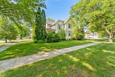 Main picture of 903 Franklin St