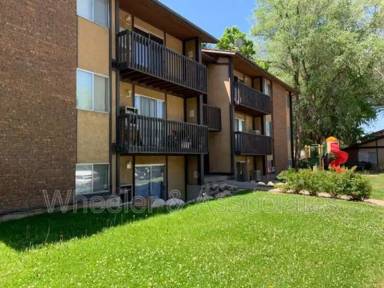 Main picture of 2650 Jefferson Ave