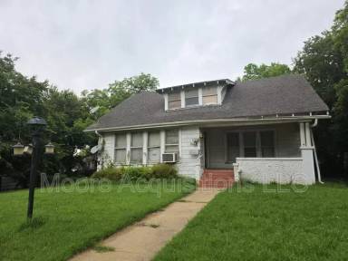 Main picture of 415 W Rainey St