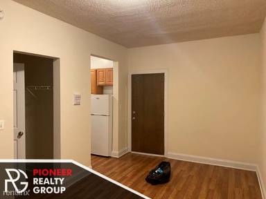 Main picture of 1742 N Humboldt Blvd