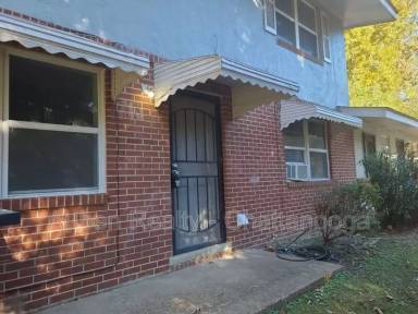 Main picture of 713 Lupton Dr