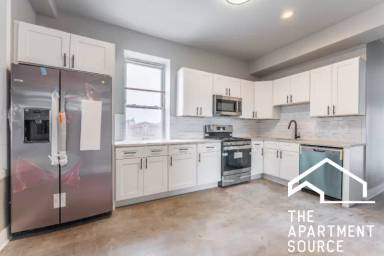 Main picture of 3237 W Armitage Ave