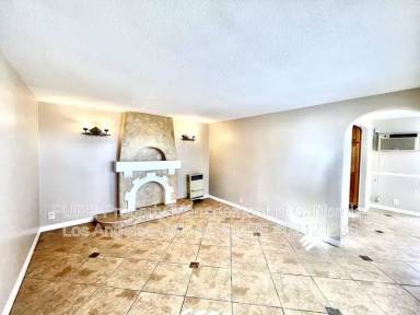 Main picture of 664 W 3rd St