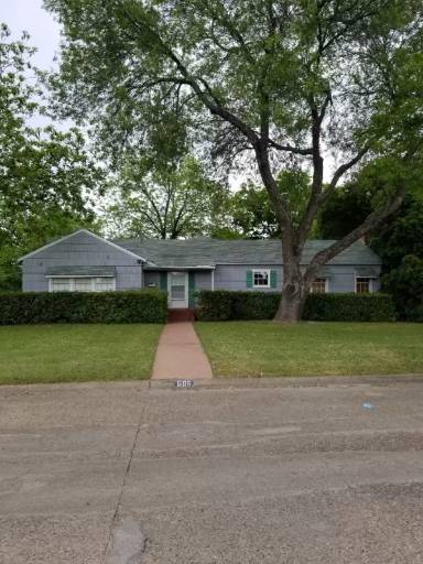 Main picture of 606 Bryson St