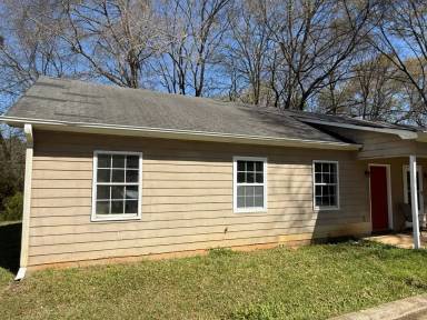 Main picture of 8170 Geiger St NW