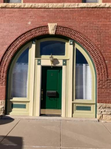 Main picture of 110 W Monroe St
