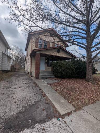 Main picture of 523 Townsend Ave