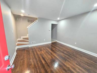 Main picture of 144 Chestnut St
