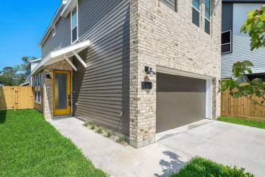 Main picture of 5831 Francis Oak Pl