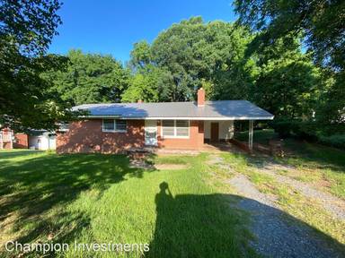 Main picture of 1640 Lincoln Dr