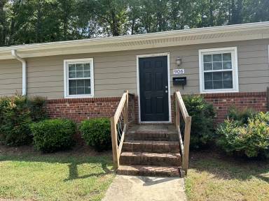 Main picture of 916 Beal St