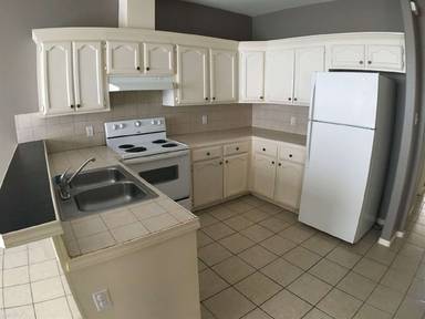 Main picture of 3200 Hill Crest Dr