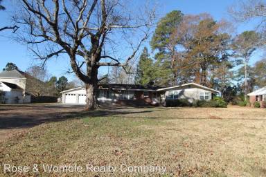 Main picture of 1056 Hillwell Rd