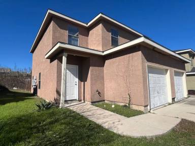 Main picture of 5807 Golf Bnd