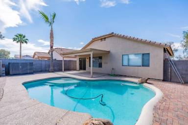 Main picture of 1386 E Pollino St