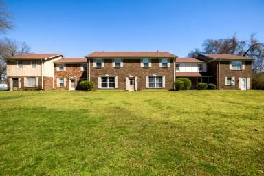 Main picture of 1301 Neelys Bend Rd