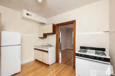 Main picture of 1444 W Byron St & 3900-04 N Janssen Ave