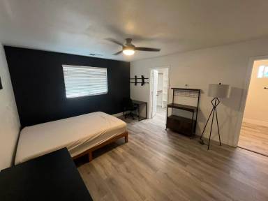Main picture of 643-47 Avocado Ave