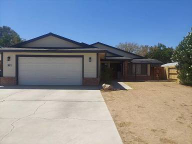 Main picture of 407 S Holly Canyon Dr