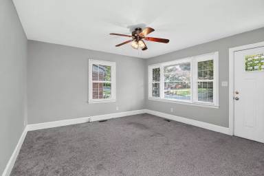 Main picture of 4820 Charleston Dr