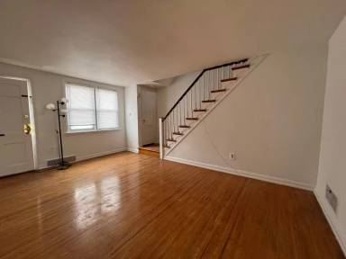 Main picture of 2214 Bond Ave