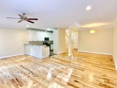 Main picture of 36 - 315 W Constance Rd - 242