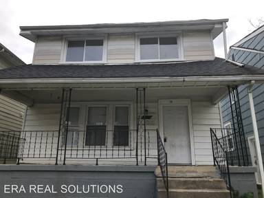 Main picture of 100 S Warren Ave