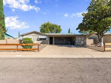 Main picture of 579 Raymond Dr