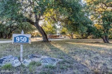 Main picture of 950 Rebecca Springs Rd