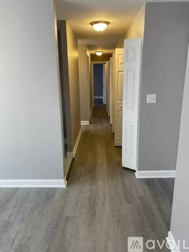 Main picture of 7147 S Jeffery Blvd