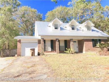 Main picture of 2704 Woodcliff Dr W
