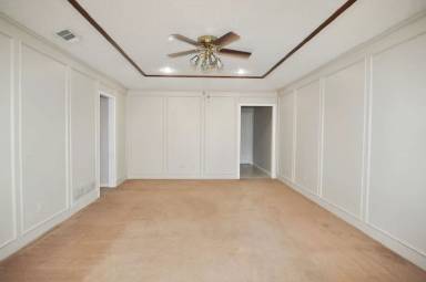Main picture of 309-311 Christie Ct