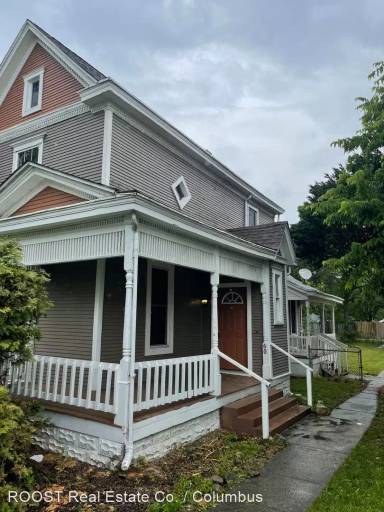 Main picture of 60 N Terrace Ave