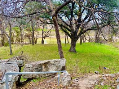 Main picture of 304 Paluxy St