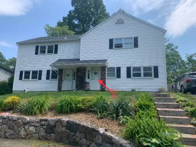 Main picture of 72 Knollwood Dr