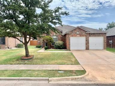 Main picture of 10514 Greenbriar Ln