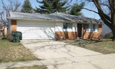 Main picture of 4976 Labelle Dr