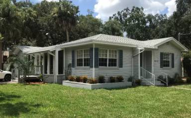 Main picture of 4302 W Santiago St