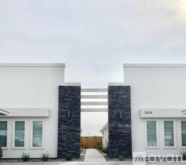 Main picture of 2016 Summerland Ln