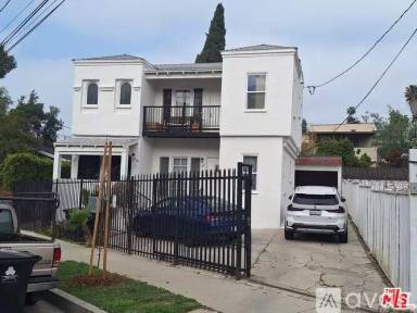 Main picture of 235 Crandall St